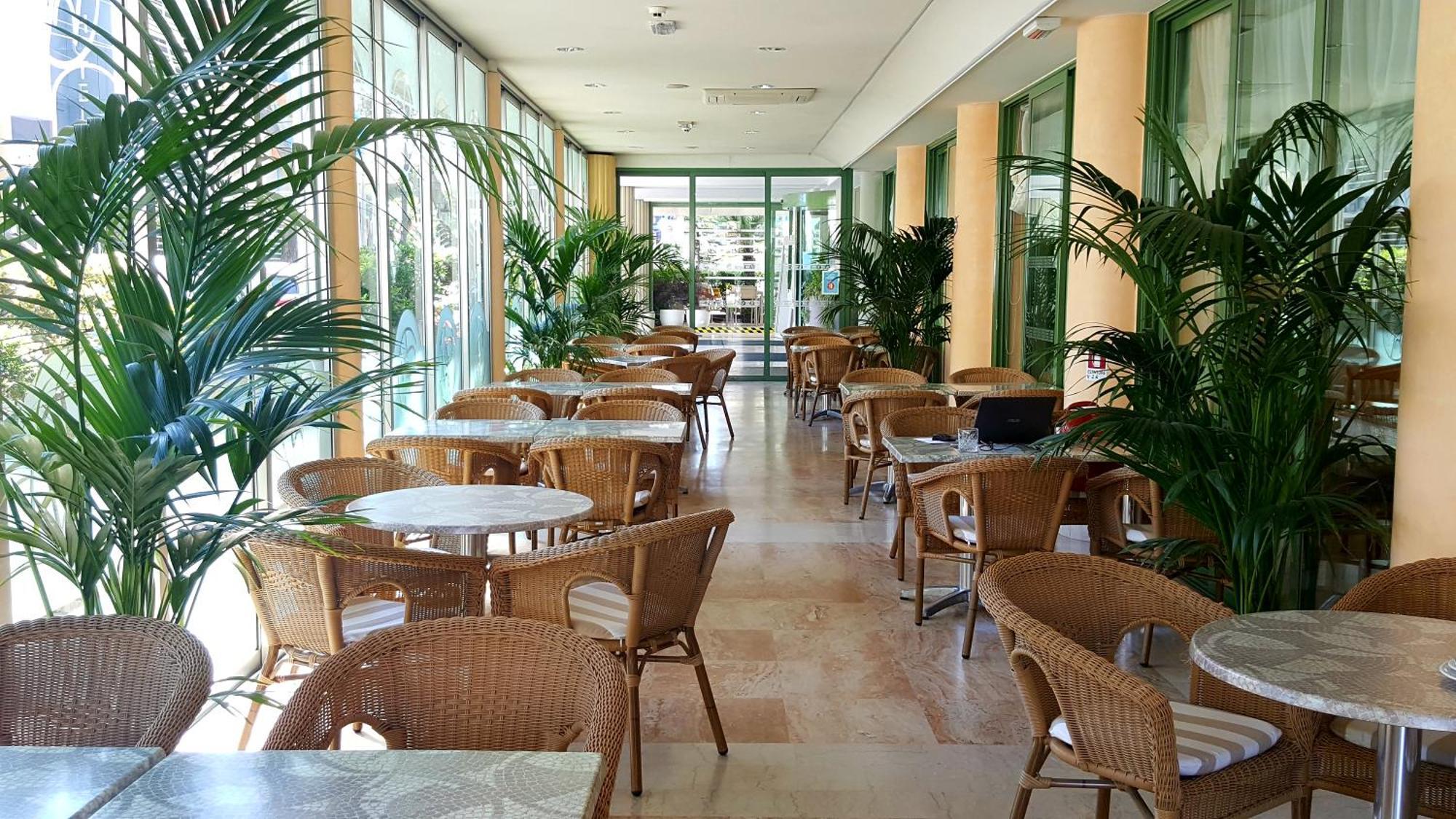 Hotel Poker ริชชิโอเน ภายนอก รูปภาพ